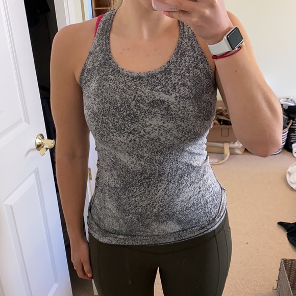 Lululemon Workout Tank Top - Picture 4 of 4